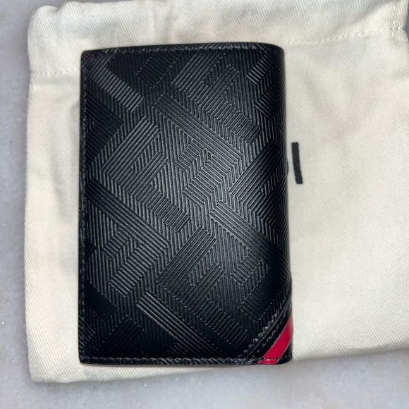 Fendi O’Lock Vertical Card Case in calfskin leather. - Picture 2 of 5